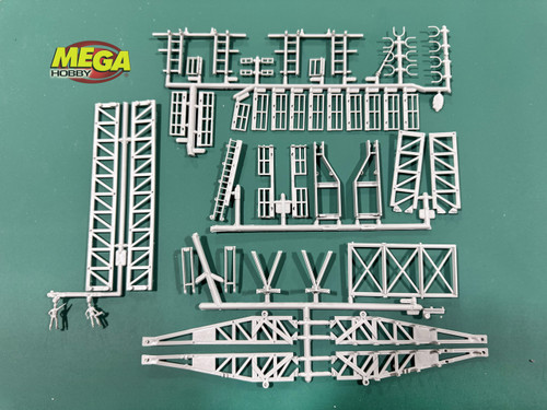 Jupiter C Rocket w/Gantry 1/110 Revell (MegaHobby Exclusive)